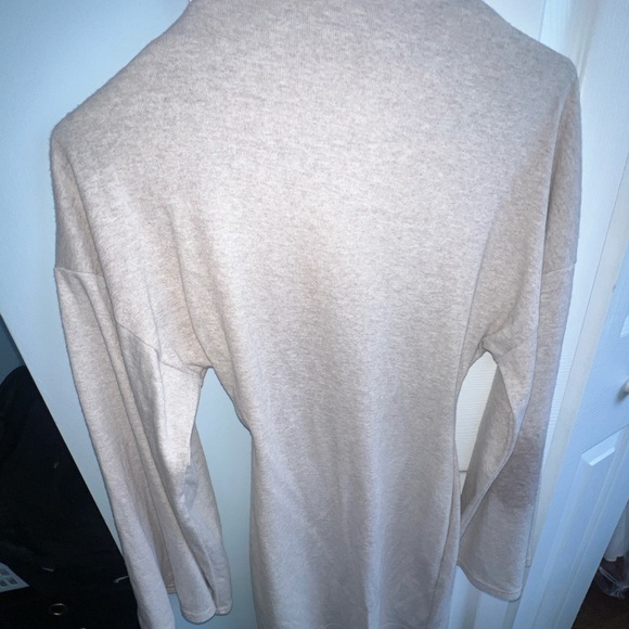 Backless tunic dress - Picture 6 of 8